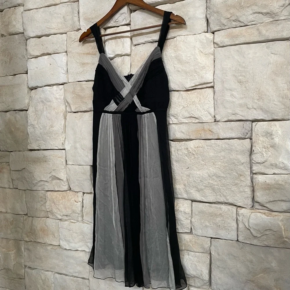 VINTAGE Silk Dress - Picture 5 of 9